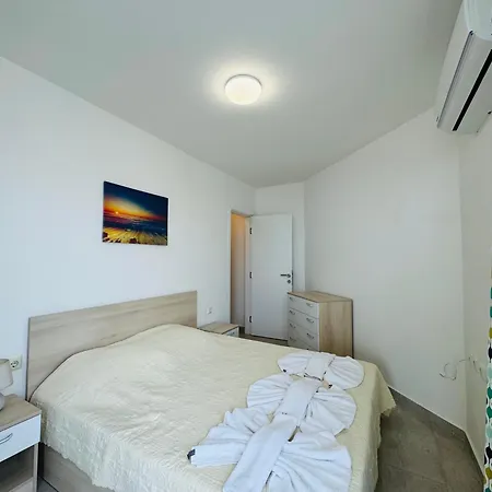 Apartment Horizon 17 'в' *