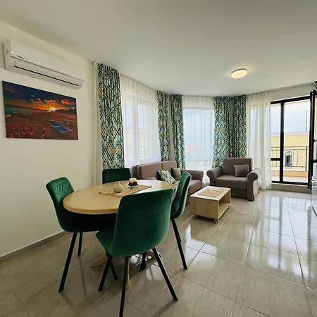 Horizon 17 'в' Apartment *